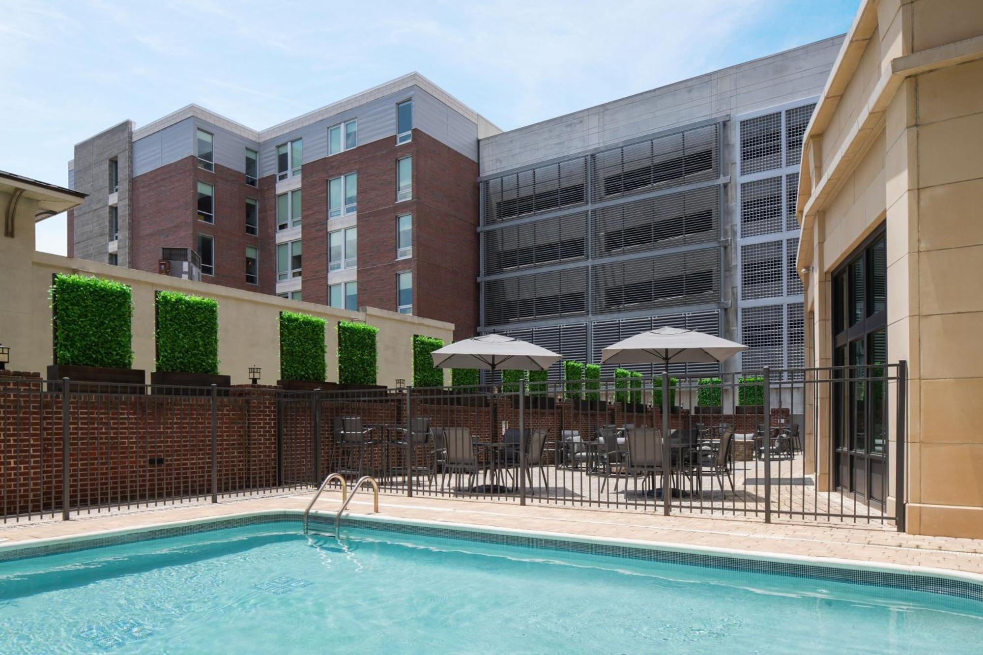 Fairfield Inn & Suites By Marriott Savannah Downtown Historic District Exterior foto