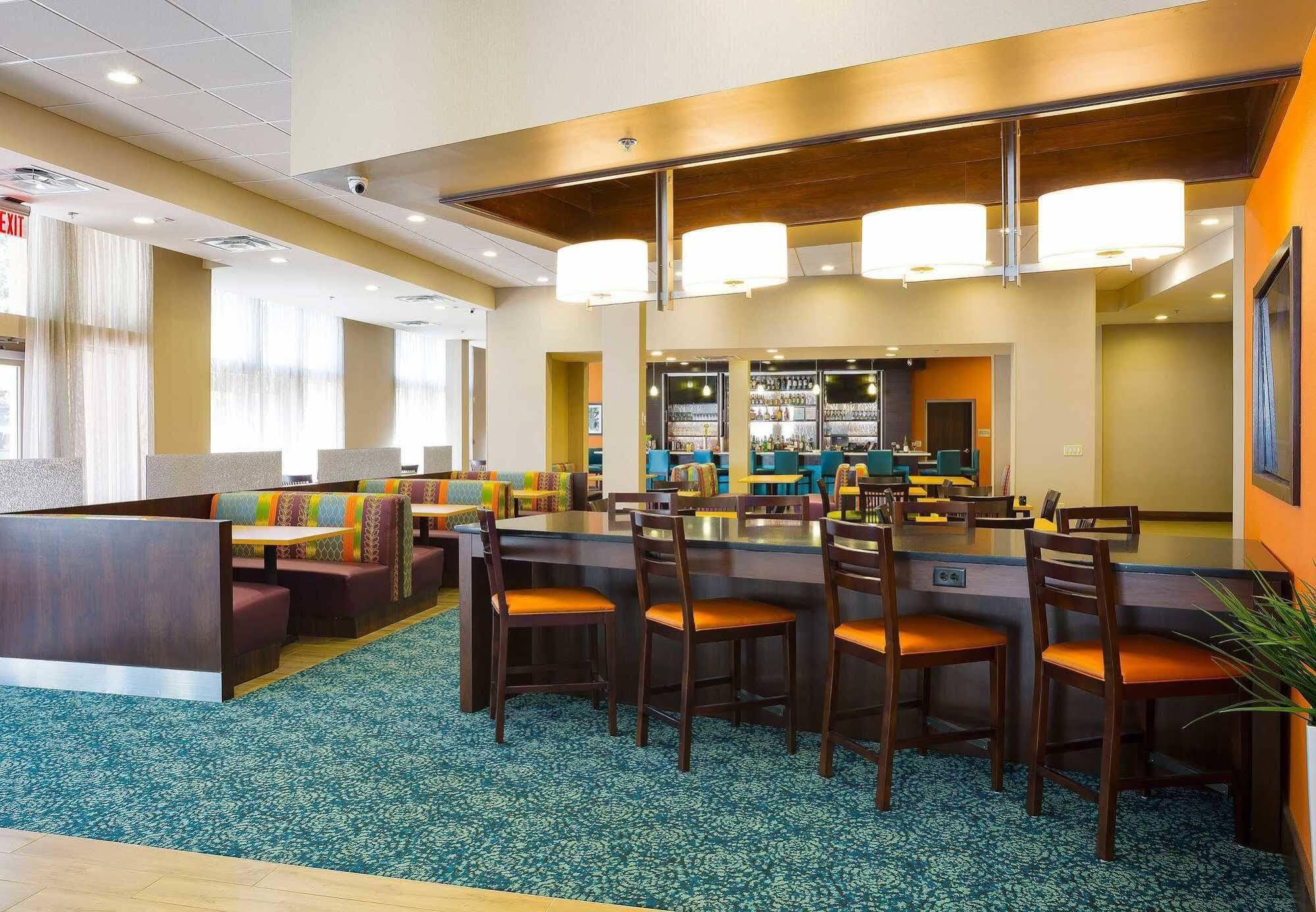 Fairfield Inn & Suites By Marriott Savannah Downtown Historic District Exterior foto
